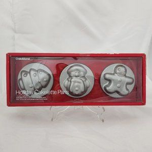 Crate & Barrel Cakelette Pans